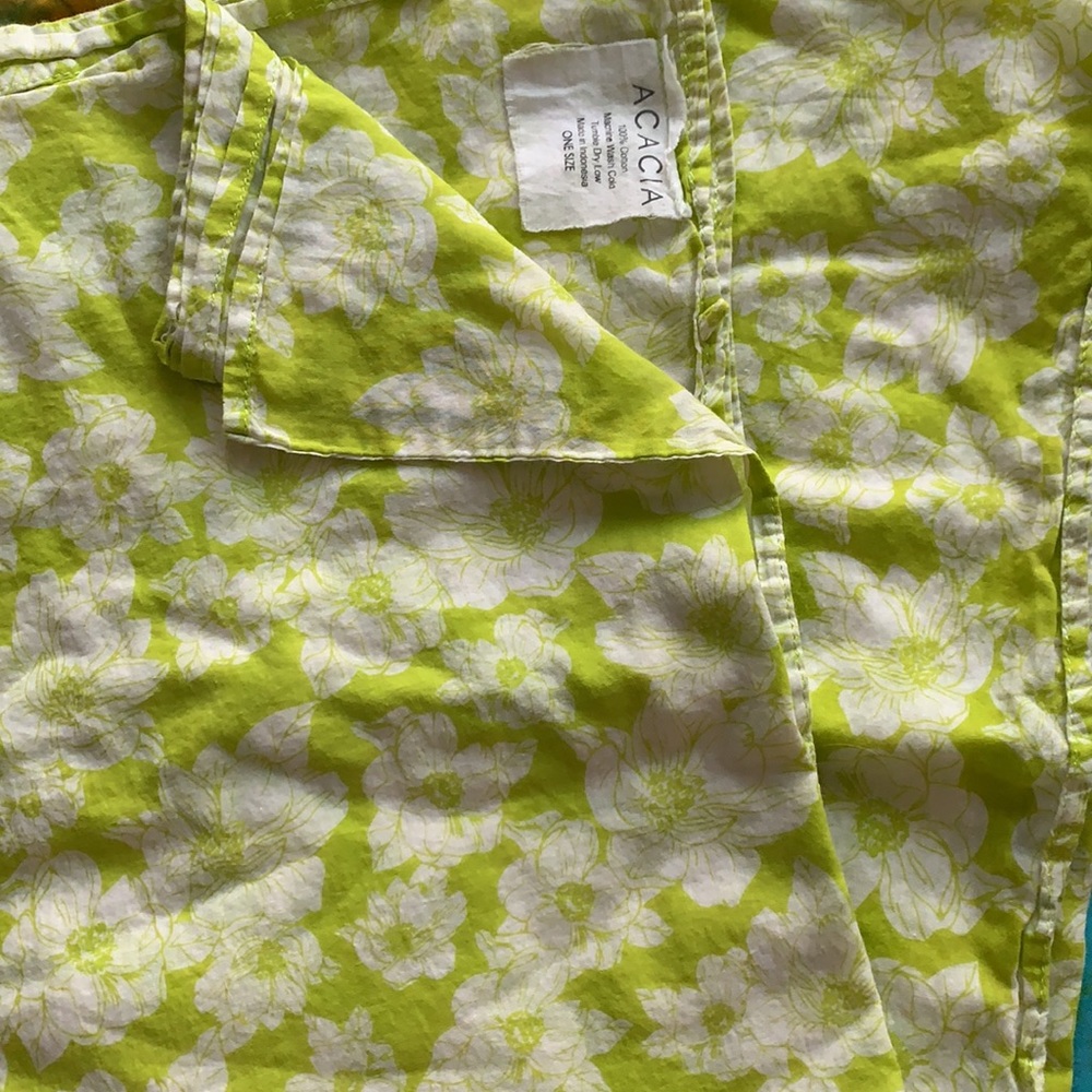 Acacia Neon Magnolia Mommy and Me set. - Picture 4 of 4